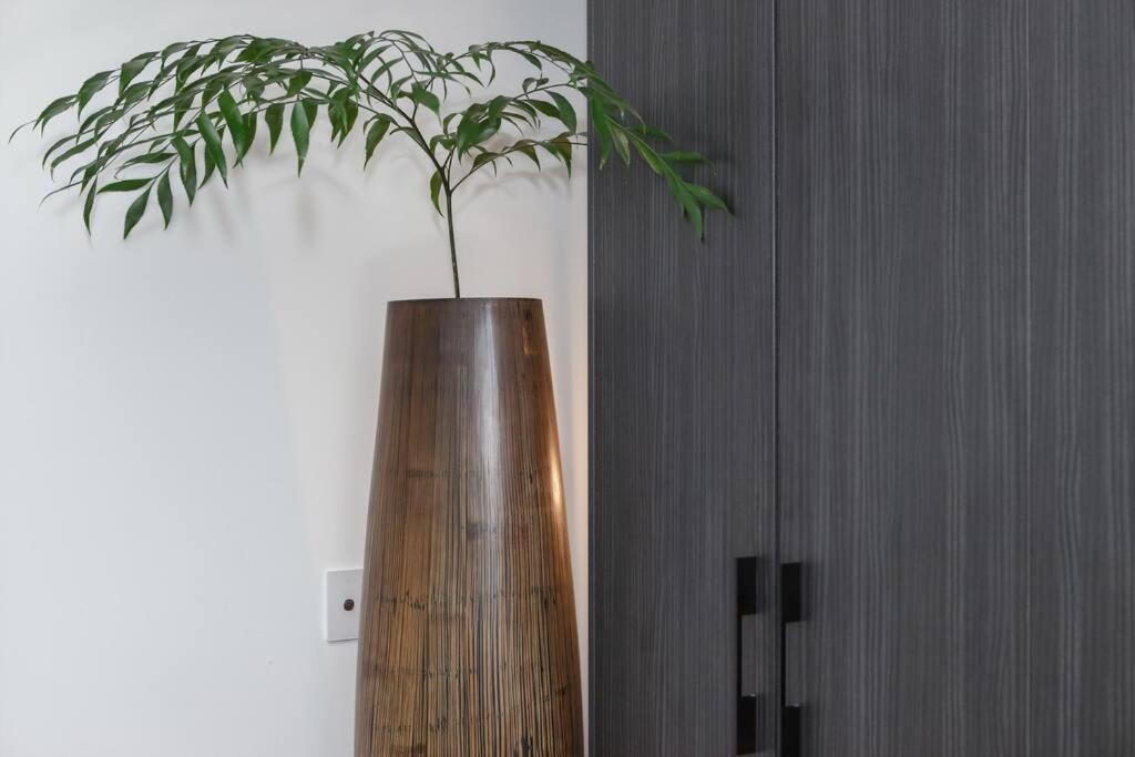 فندق Zen State Of Mind - Calming Richmond Retreat ملبورن المظهر الخارجي الصورة