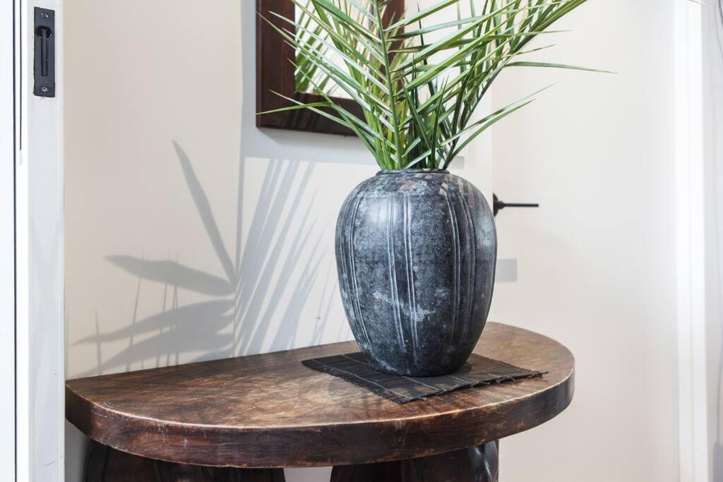 فندق Zen State Of Mind - Calming Richmond Retreat ملبورن المظهر الخارجي الصورة